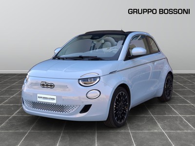 Fiat 500 500e cabrio 42 kwh  la prima