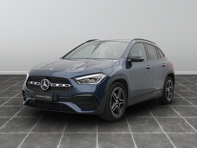 Mercedes GLA 200 d premium 8g-dct