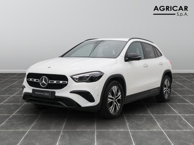 Mercedes GLA 180 d progressive advanced 8g-dct