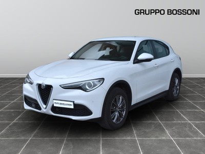 Alfa Romeo Stelvio 2.0 turbo 200cv business q4 at8