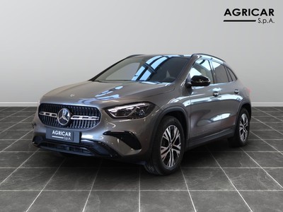 Mercedes GLA 180 d progressive advanced 8g-dct