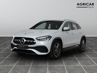 Mercedes GLA 180 d premium 8g-dct
