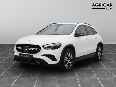 Mercedes GLA 180 d progressive advanced 8g-dct