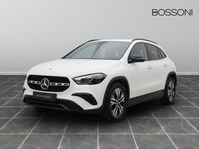 Mercedes GLA 180 d progressive advanced 8g-dct