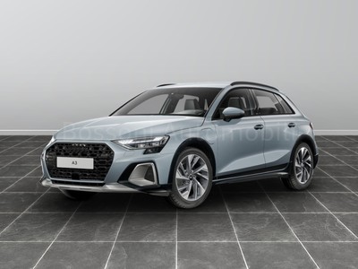 Audi A3 allstreet 40 1.5 tfsi e identity contrast s tronic