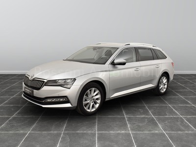 Skoda Superb iv wagon 1.4 tsi plug-in-hybrid executive dsg