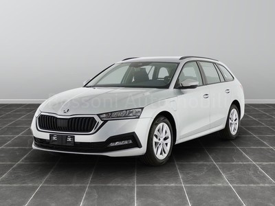 Skoda Octavia iv wagon 1.4 tsi plug-in-hybrid executive dsg